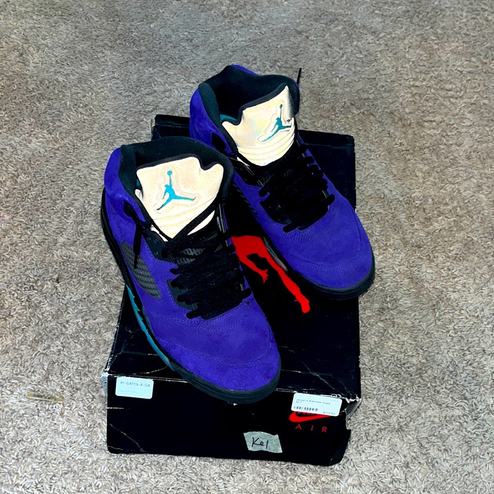 Men’s Grape Jordan 5’s Size 11